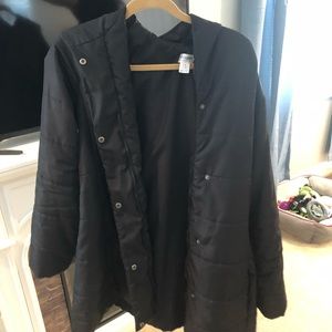 Motherhood maternity black puffer coat size XL